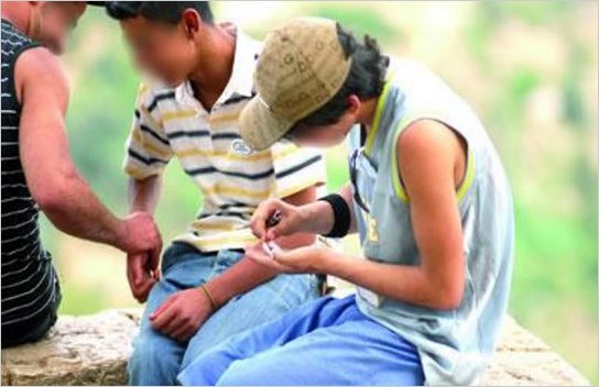 Â¿ CuÃ¡l es la relaciÃ³n de los adolescentes con las drogas?