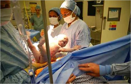 El porcentaje de nacimientos fuera del matrimonio se duplica en una dÃ©cada