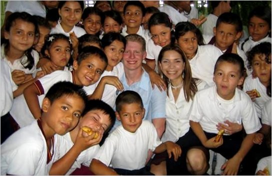 El Papa Benedicto a niÃ±os: En la escuela pueden encontrar a Dios